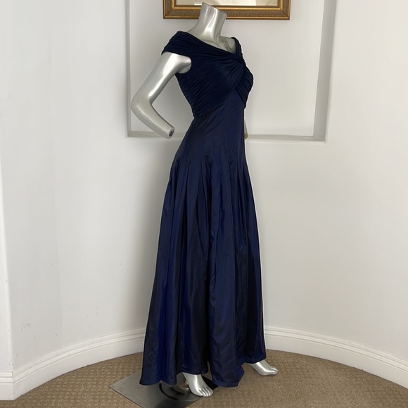 TADASHI Collection Ruched Taffeta Gown Navy Blue Size 2 - Picture 3 of 13